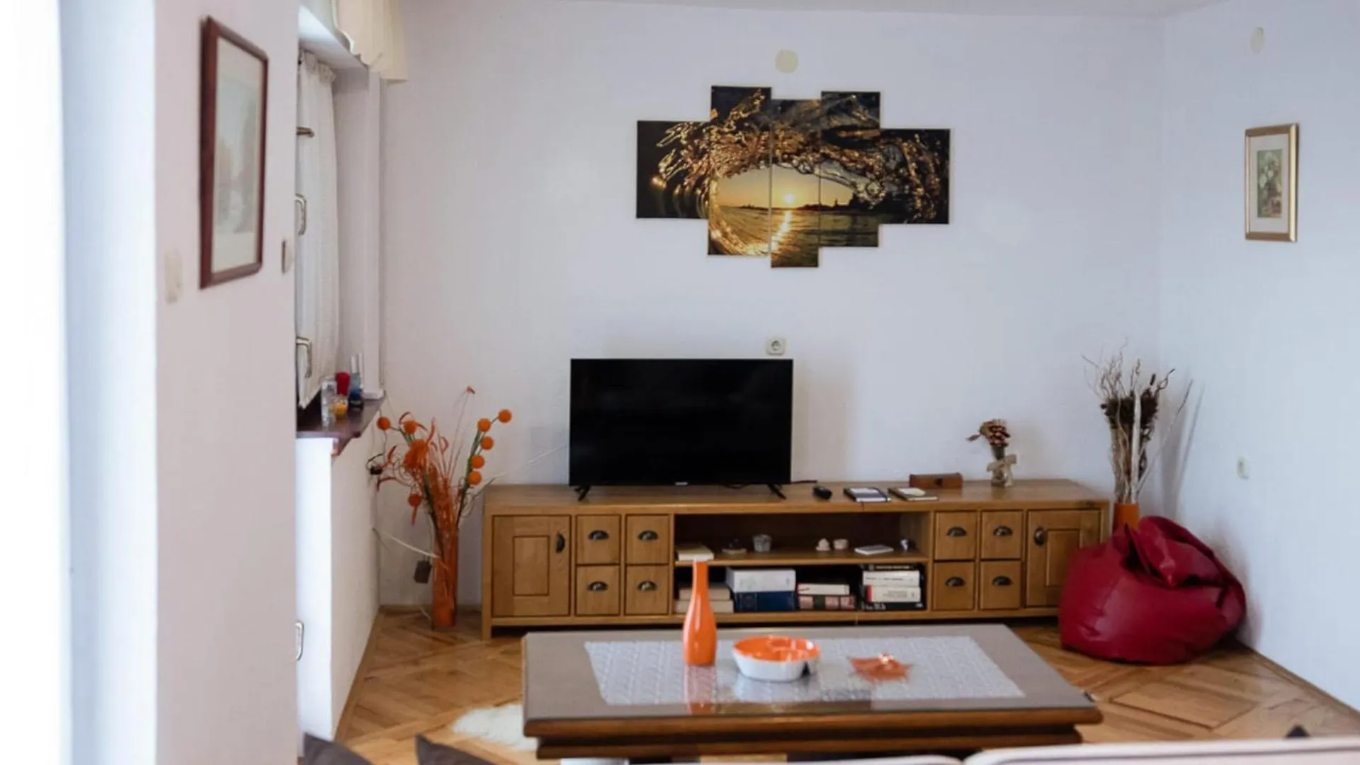 Cozy Apartment In Srb With Wifi