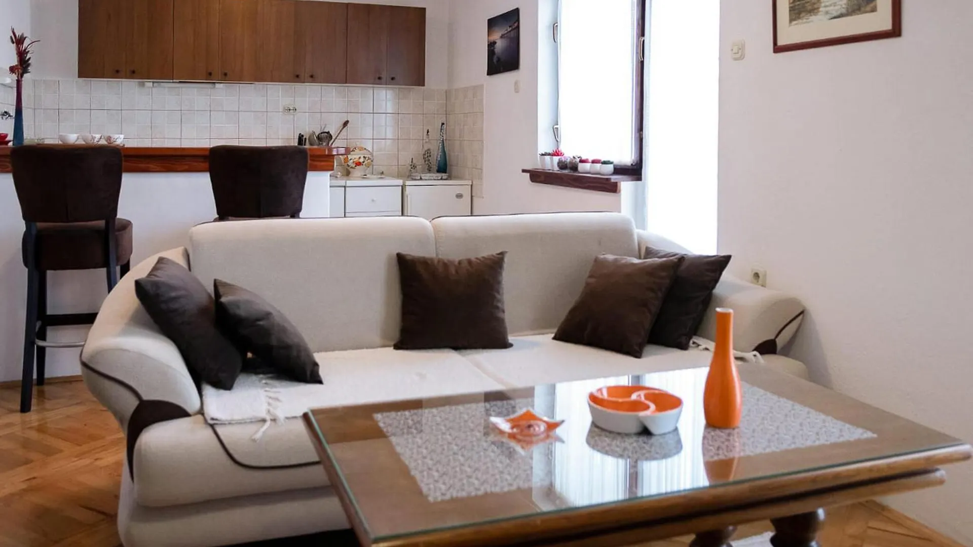 Cozy Apartment In Srb With Wifi